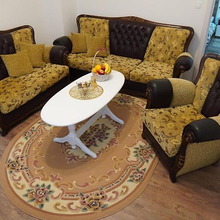 Apartments Manitovac M Nikšić Екстериор снимка