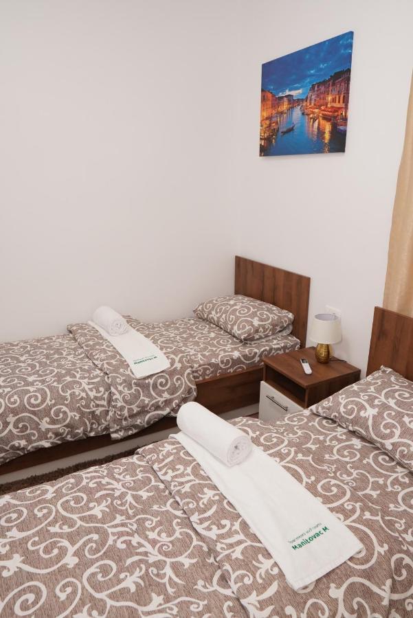 Apartments Manitovac M Nikšić Екстериор снимка