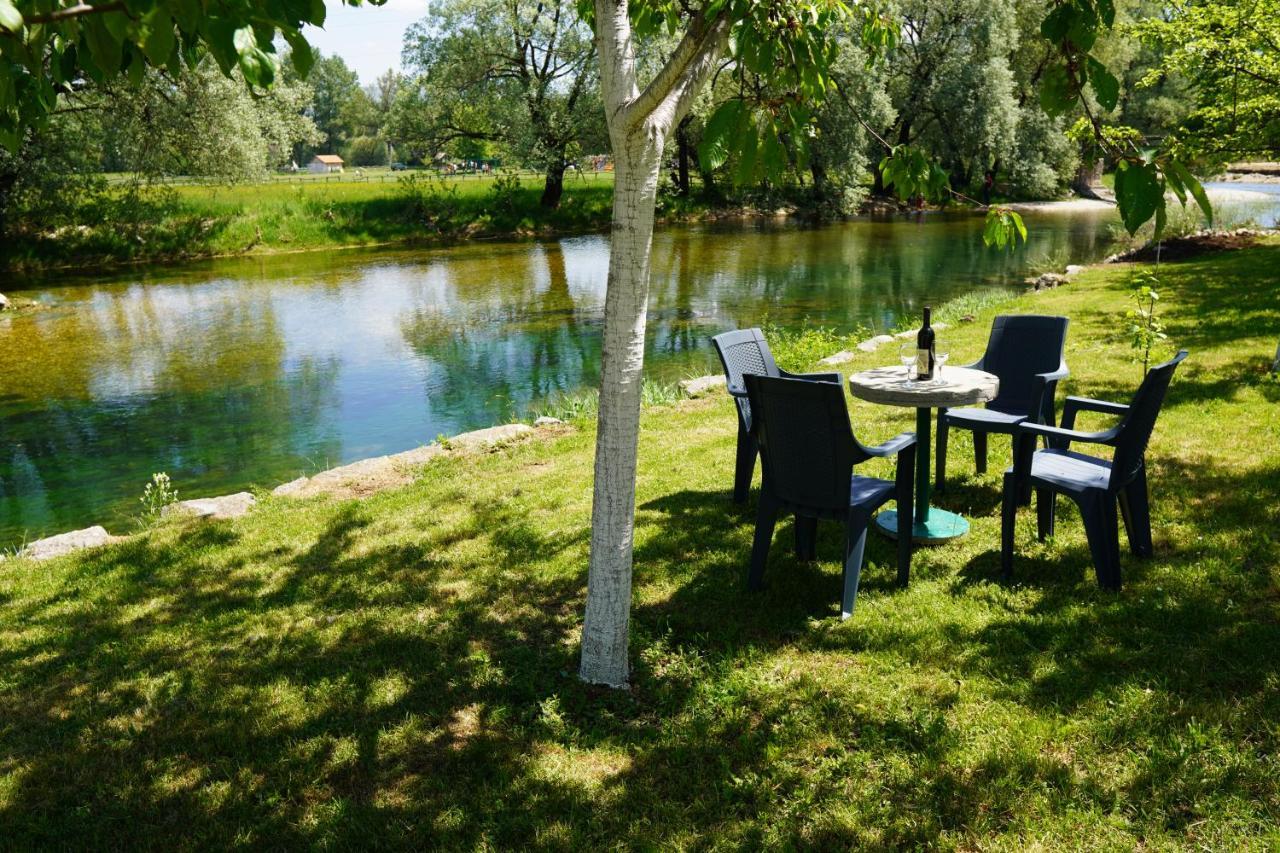 Apartments Manitovac M Nikšić Екстериор снимка